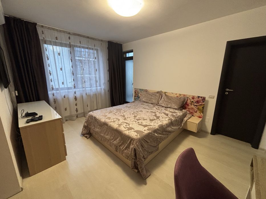 Dobroești-Fundeni |Vilă Lux |3 Cam băi Proprii |Complex Privat | 320mp
