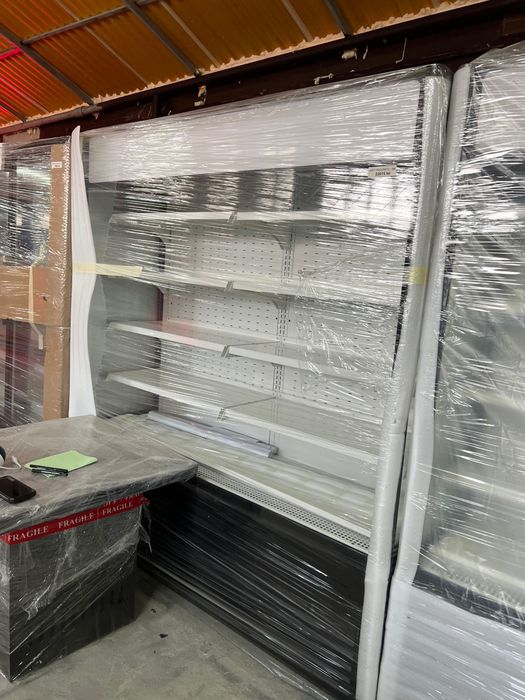 Vitrina/raft frigorific cu perdea de aer si led