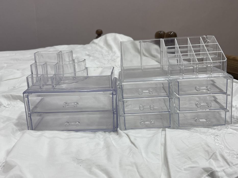 Органайзеры для косметики и украшений