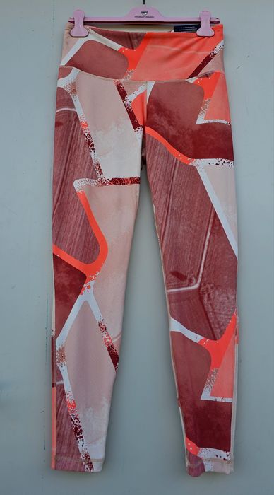 Reebok оригинален дамски клин нов  Л размер