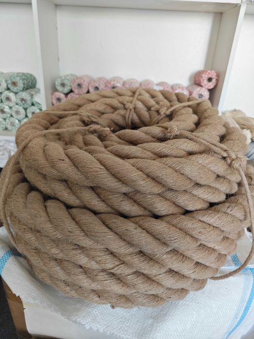 Канат джутовый 40 мм ,веревка крепкая толстая