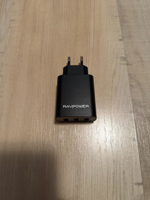 Adaptor priza 3 x USB A