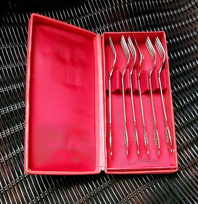 Руски прибори за хранене и готвене