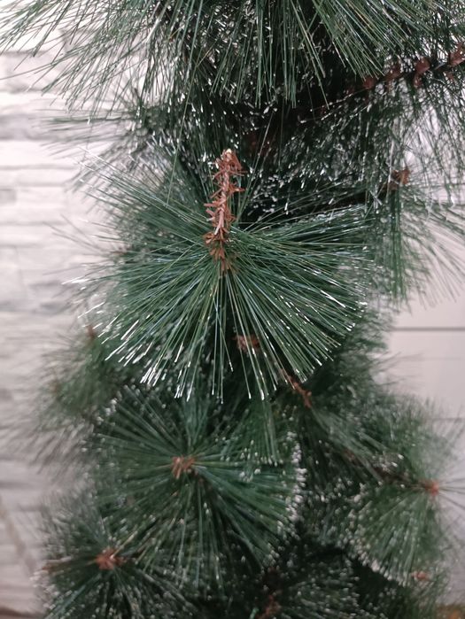 Продам ёлку,в отличном состоянии