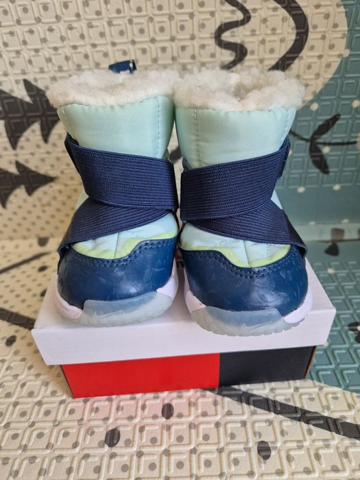 Чисто нови апрески Nike
Чисто нови апрески Nike и пантофки  lc