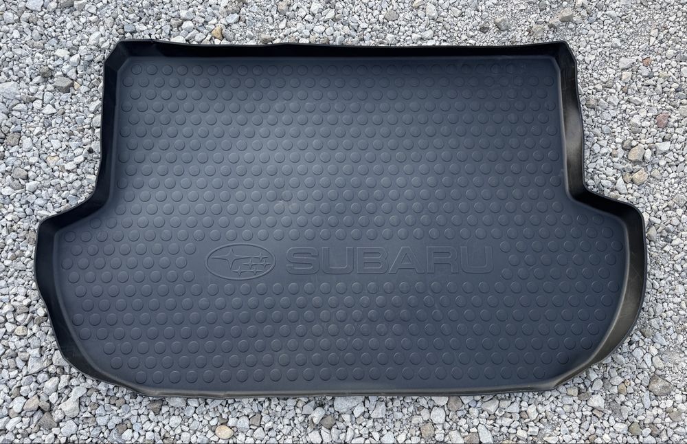 Оригинална стелка за багажник за Субару Форестър / Subaru Forester
