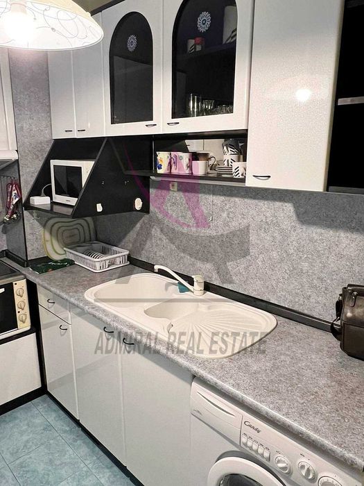 Слънчев и просторен! Тристаен- Електрон