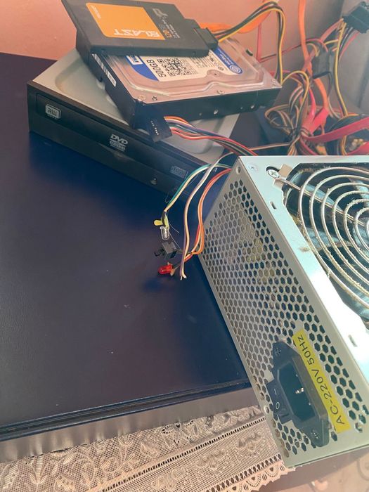 Vând componente de calculator