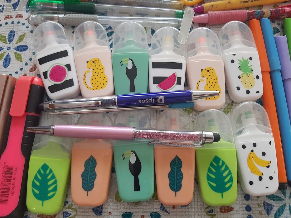 Лот от канцеларски пособия