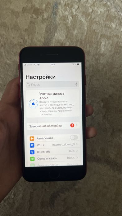 Продам iPhone se 2020