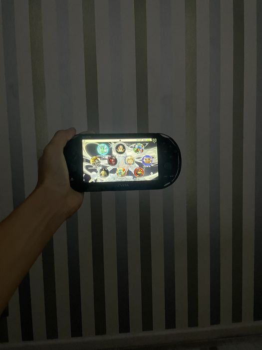 Play staishion vita (slim)