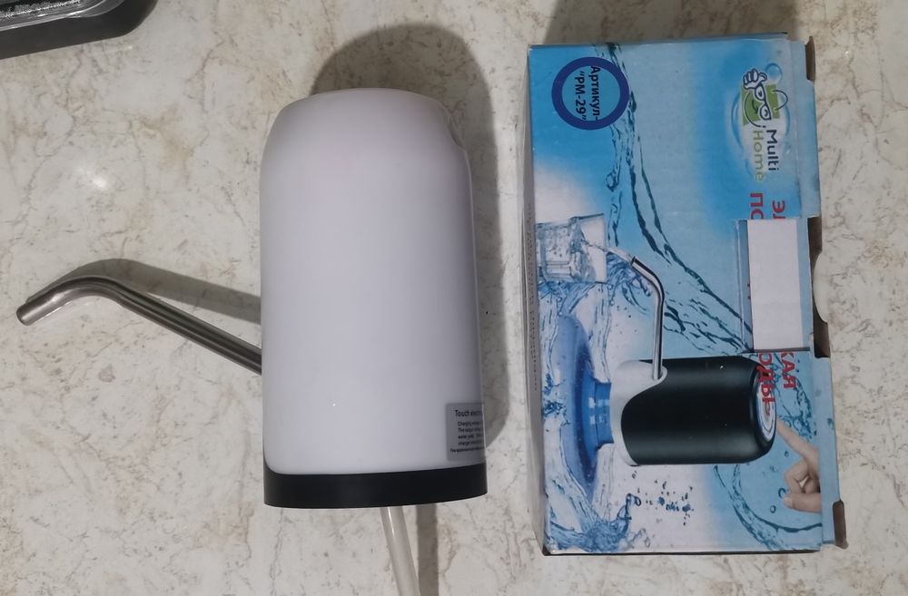 Помпа для воды.  Надо поменят акмулятор