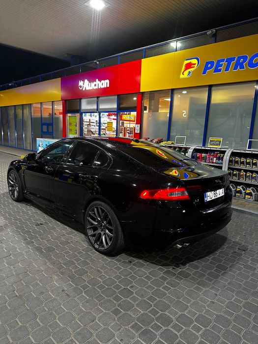 dezmembrez jaguar xf s 275 editia 75