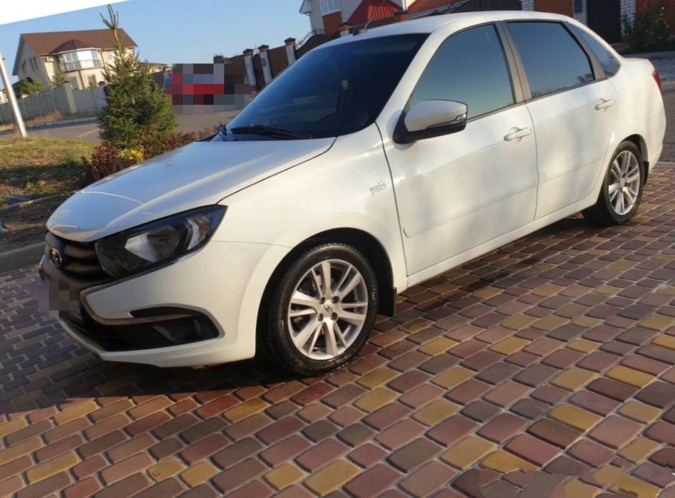 Гранта ФЛ 2021в отличном состоянии