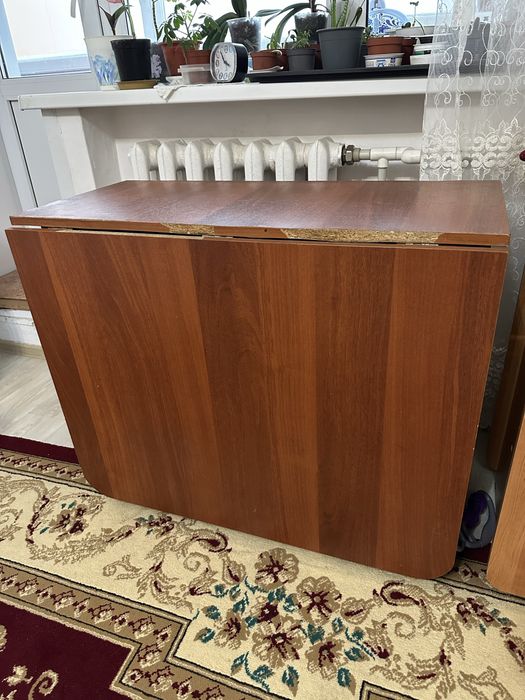 Отдам в дар стол и кресло