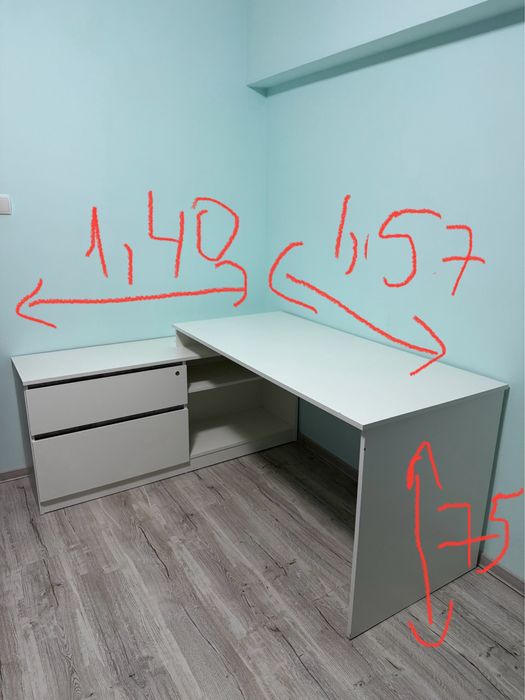 Birou Favi in stare foarte buna