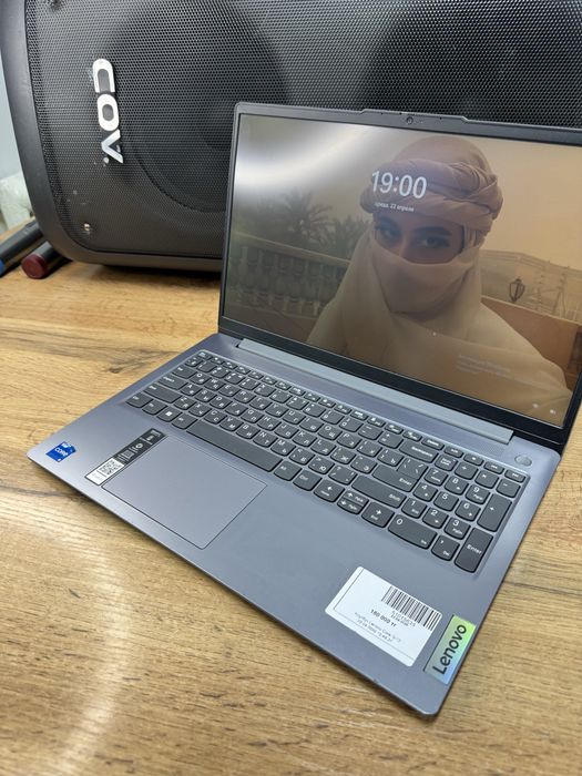 Ноутбук Lenovo Core i5-12