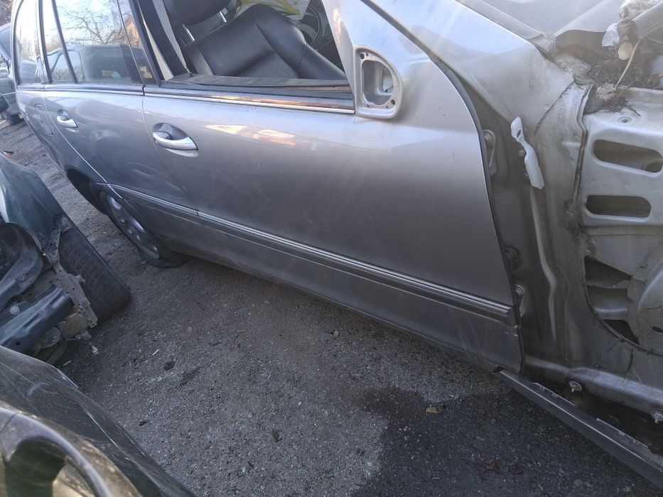 Дясни врати от mercedes w 203 комби