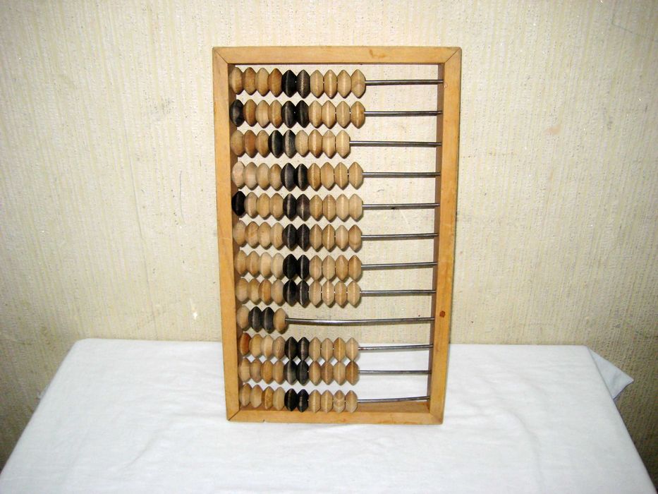 Счеты деревянные СССР кocтяшки дeревянные отличном состоянии!