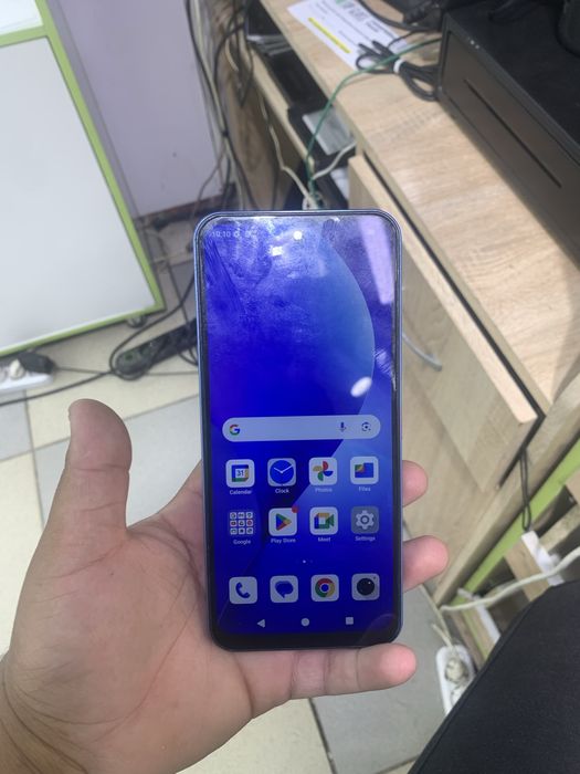 Продам телефон 128гб