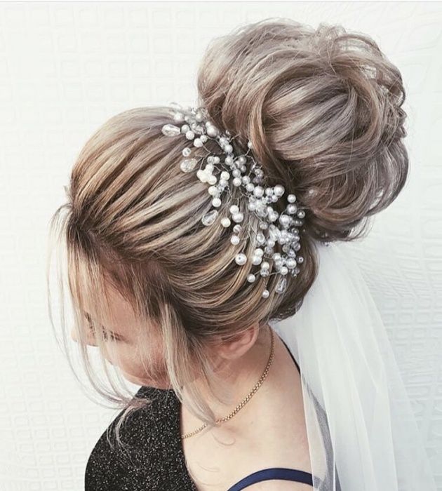 Веточки в волосы