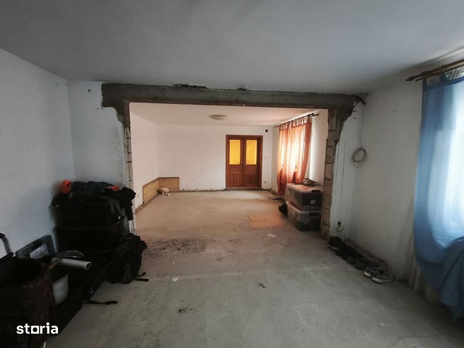 Casa individuala, 2400 mp teren, Milisauti, Radauti