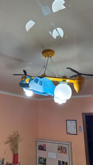 Продам б/у люстры Хорошее состояние, полностью рабочие.