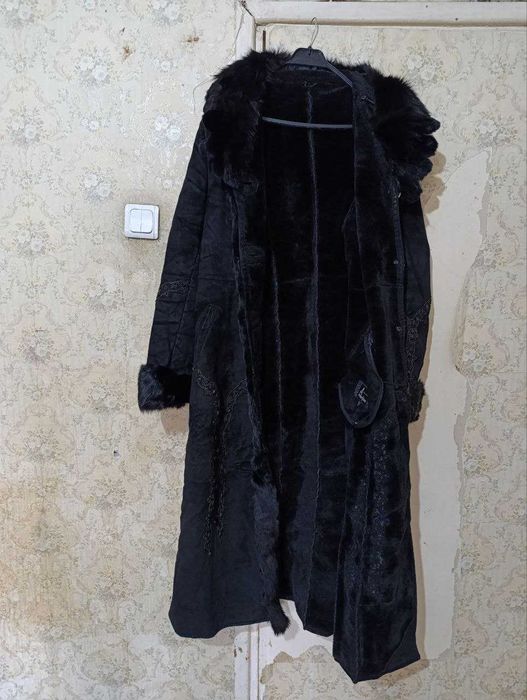 Продаётся Дублёнка (шуба) в хорошем состоянии (почти новая)