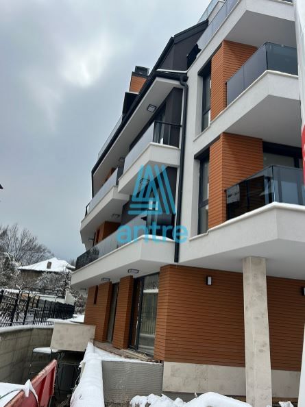 Продава се Тристаен апартамент в София, Павлово - 115 кв.м за 2957 €/кв.м - Снимка #1