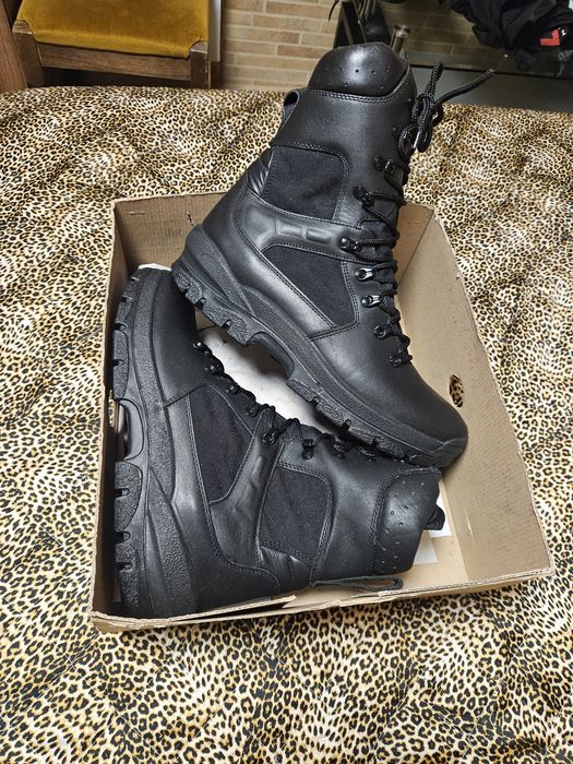 Продавам полицейски кубинки и боти