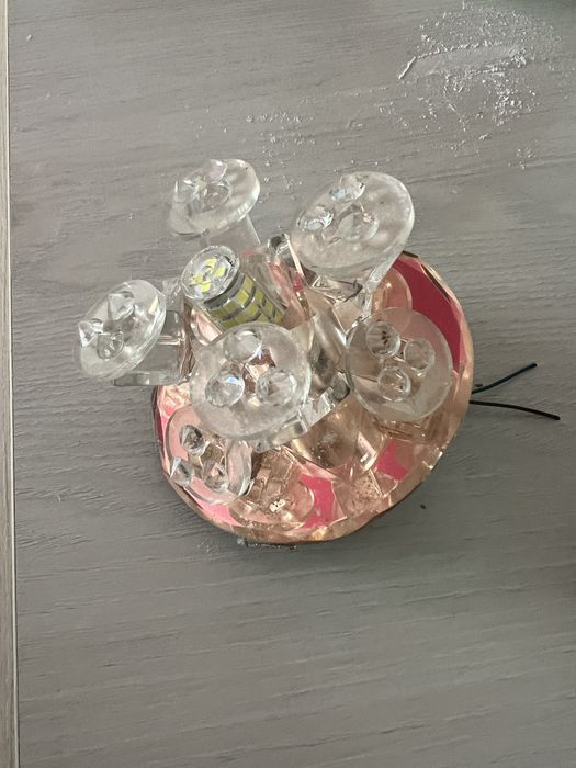 Продам Люсты в идеальном состоянии