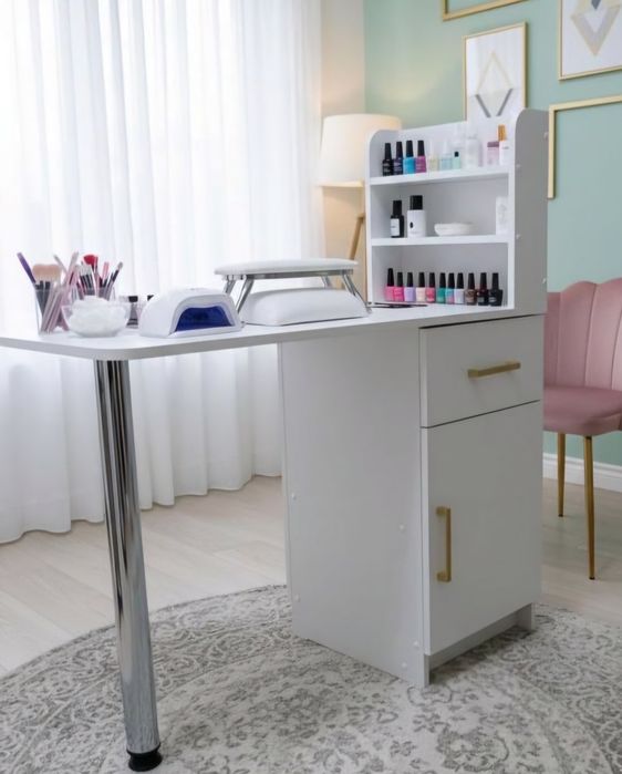 Маникюрный стол. Новые