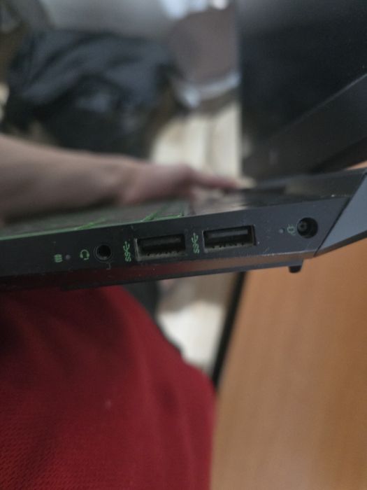 Laptop  HP Pavilion 15-dk0036nk | i7-9750H | 16GB RAM | GTX 1660 Ti | SSD+HDD