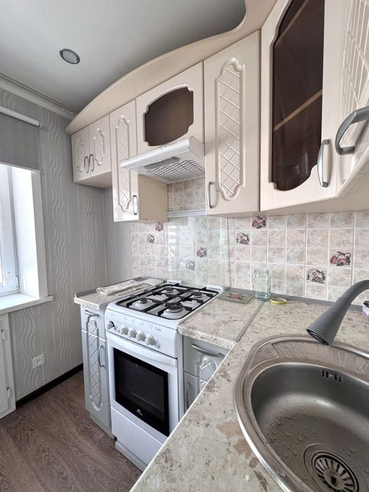 2 комнатная, Космонавтов 3