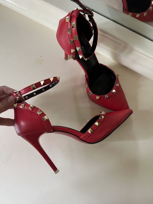 Нарядные туфли