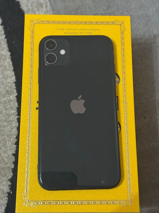 Vand Iphone 11 in stare impecabila