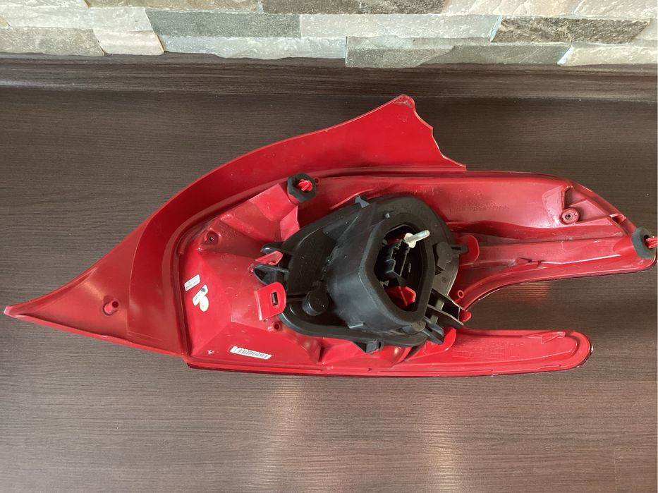 Стоп за Peugeot 208