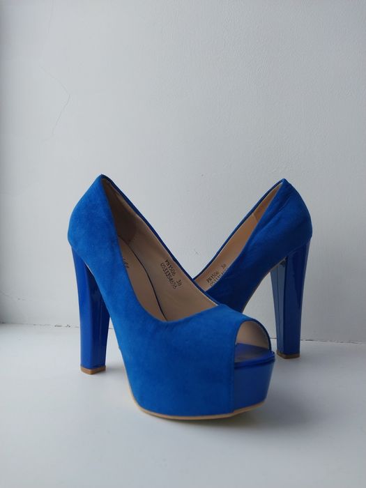 Продам красивые туфли