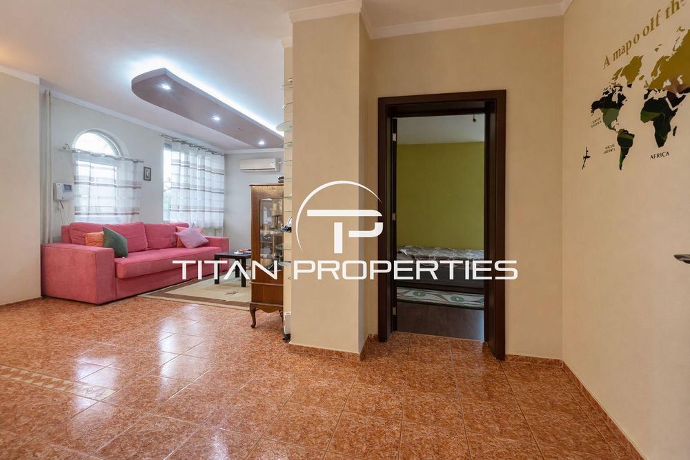 Продава се Тристаен апартамент в Пловдив, Кършияка - 103 кв.м за 1941 €/кв.м - Снимка #3