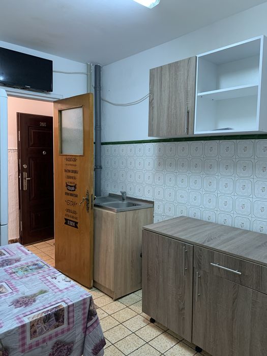 Inchiriez apartament doua camere