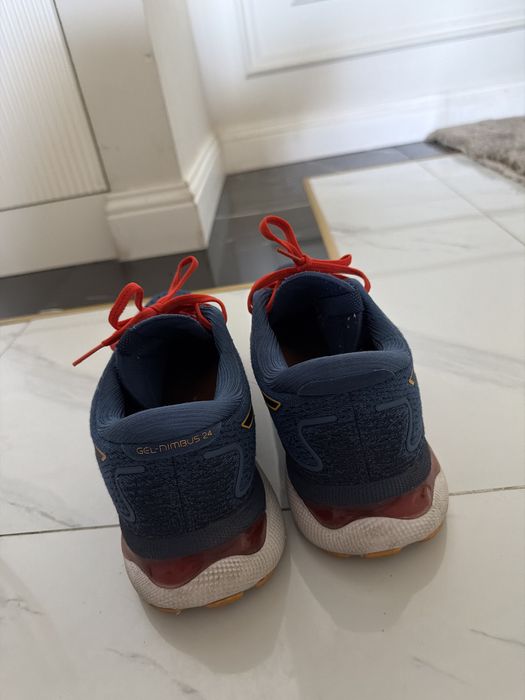 Кроссовки Asics