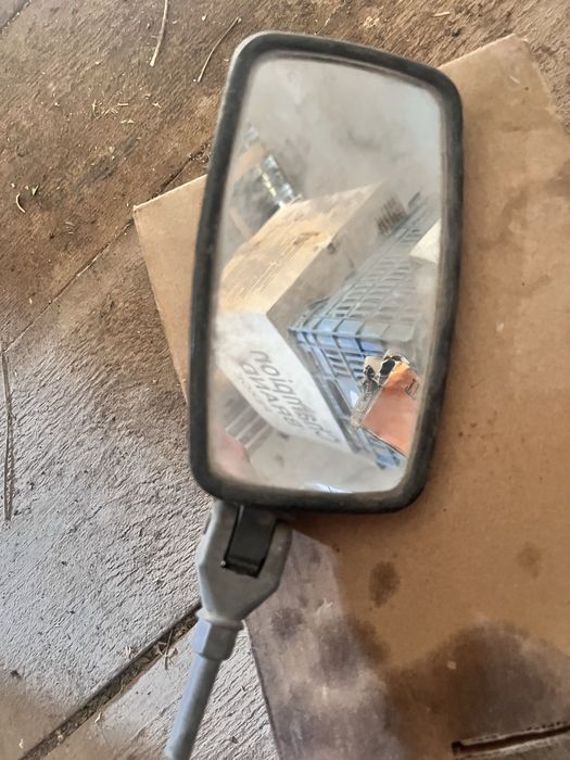 Продам боковую зеркало от ваз