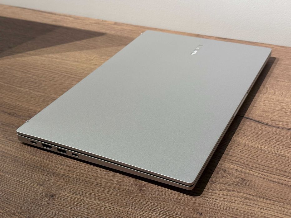 Samsung Galaxy Book 3 15.6" FHD Intel i7 16GB 512GB Win11 Silver