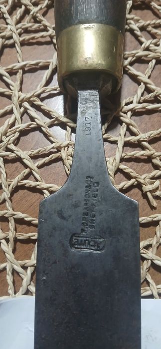 Над 100 годишно длето Sheffield