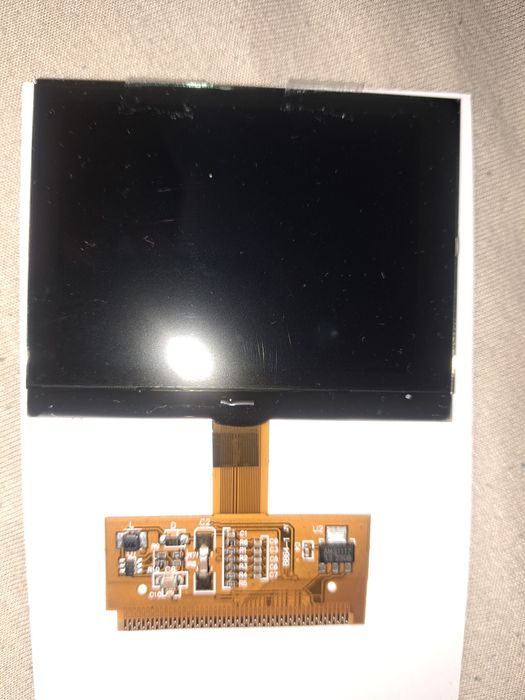 Lcd golf 4/ audi nou!