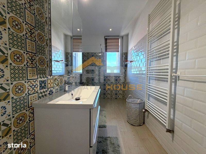 Apartament 2 camere, loc de parcare, zona Podgoria