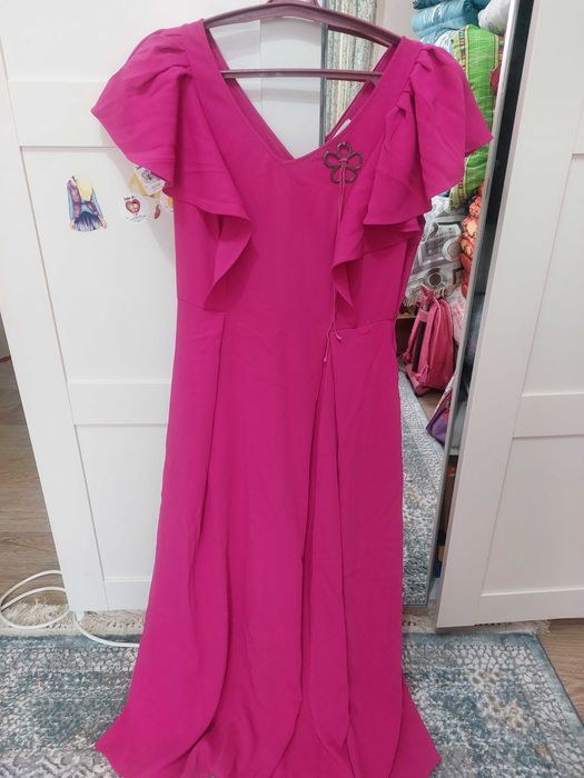 Вечерния платья, женская одежда