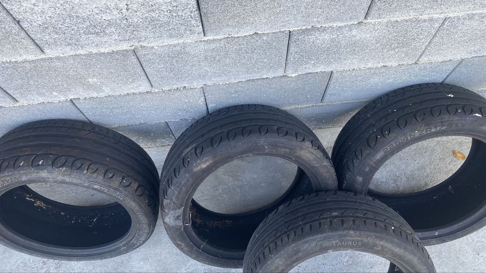 Гуми Таурус 225/45/R17