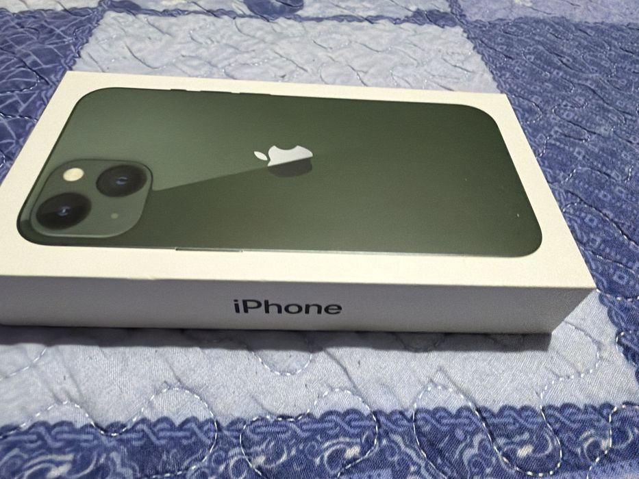 Iphone 13, 128gb, батарея-100%,      продам за рубли