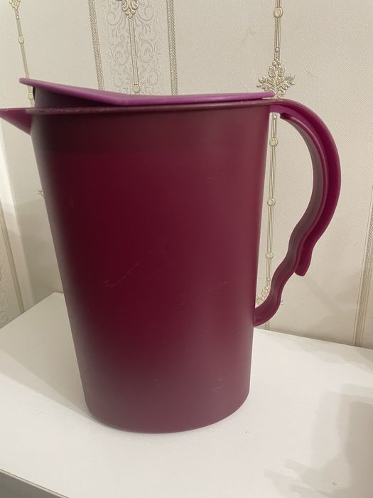 Продам кувшин Tupperware